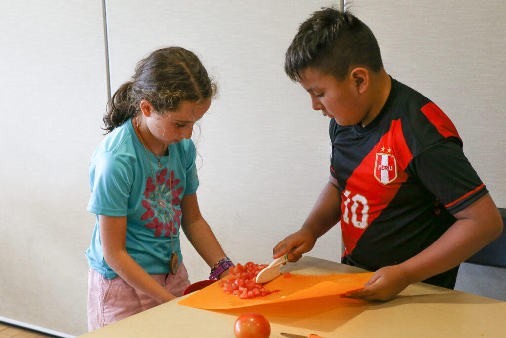 Teamwork, Homegrown EATS Camp at the Swaner EcoCenter